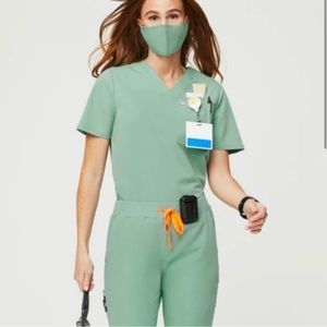 FIGS Scrub Set - Jade 🍵